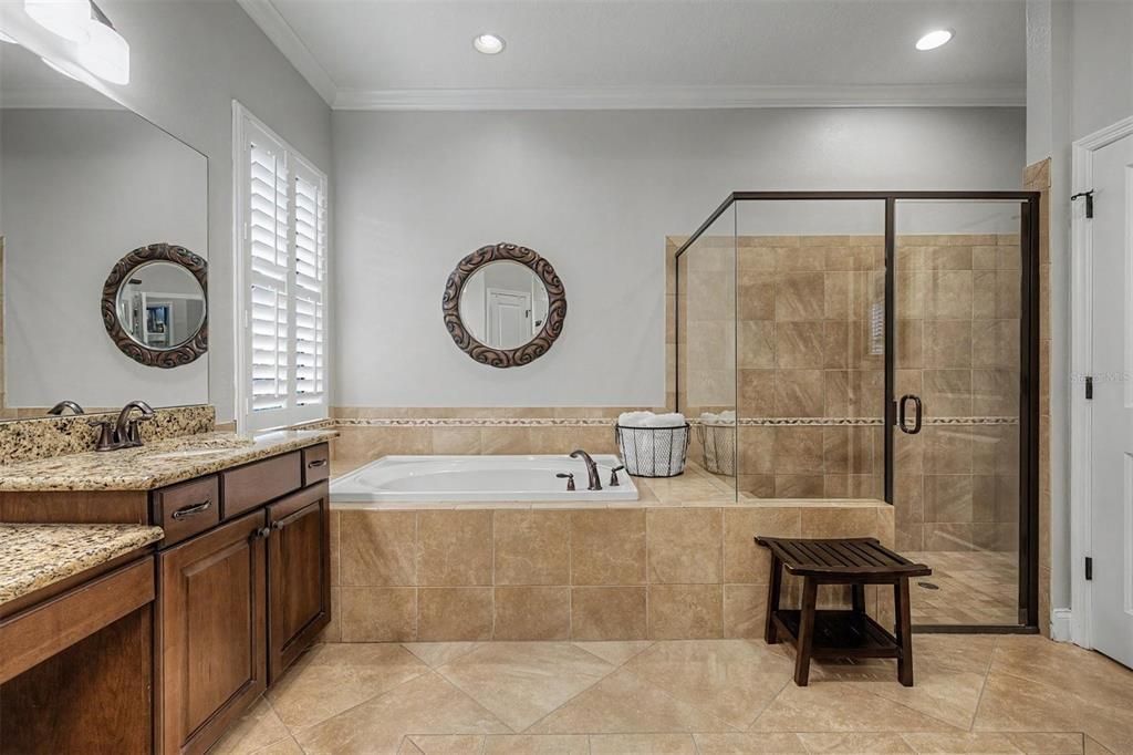 For Sale: $1,275,000 (5 beds, 3 baths, 3672 Square Feet)