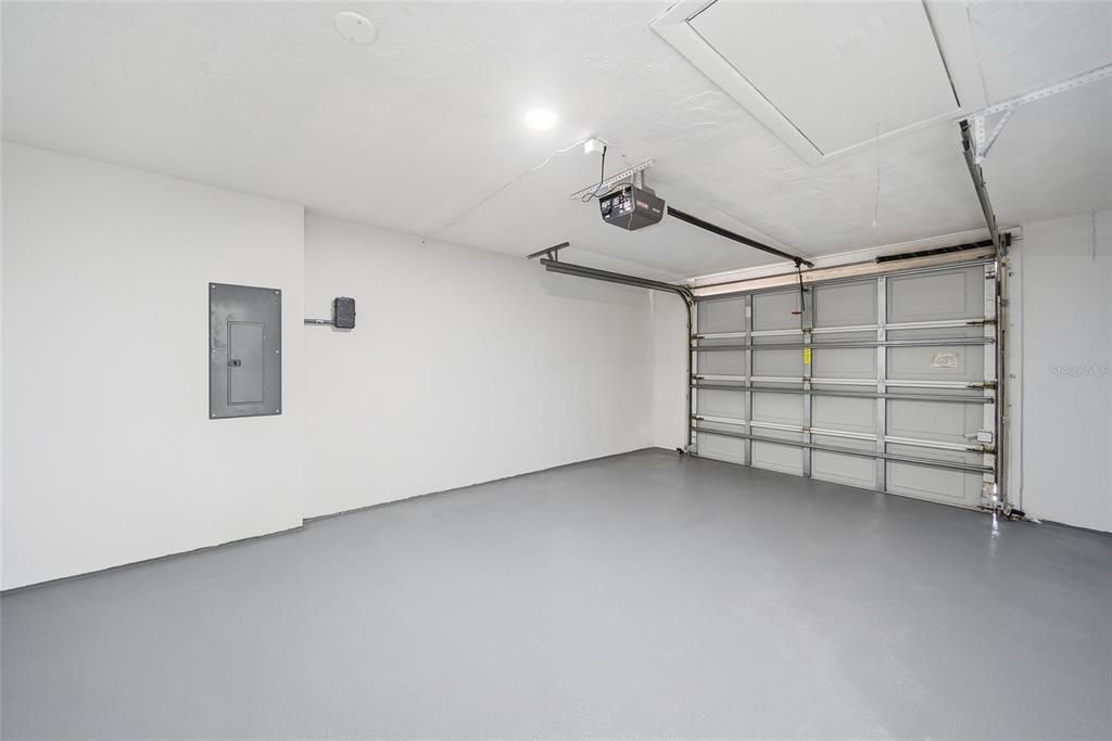 На продажу: $299,990 (3 спален, 2 ванн, 1252 Квадратных фут)
