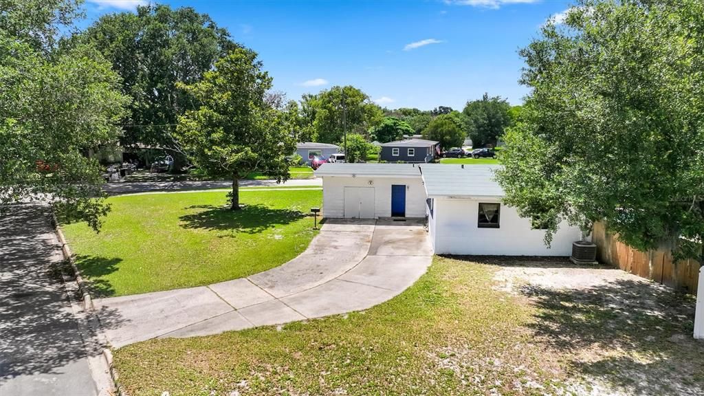 Active With Contract: $275,000 (3 beds, 1 baths, 1138 Square Feet)