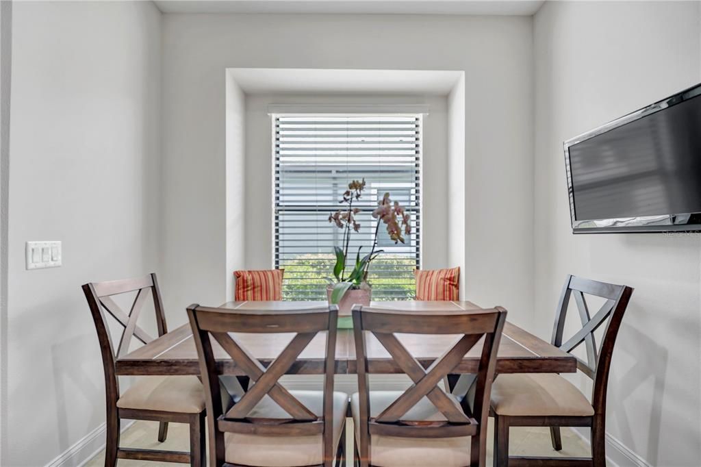 For Sale: $500,000 (4 beds, 3 baths, 2475 Square Feet)