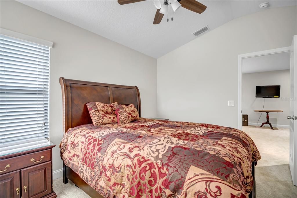 For Sale: $500,000 (4 beds, 3 baths, 2475 Square Feet)