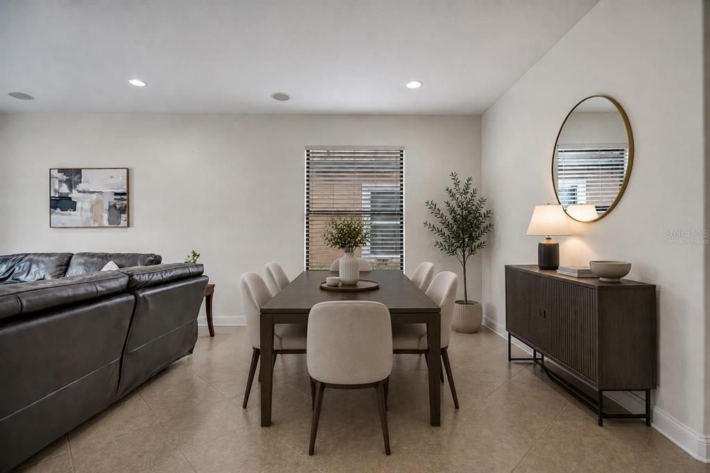 For Sale: $500,000 (4 beds, 3 baths, 2475 Square Feet)
