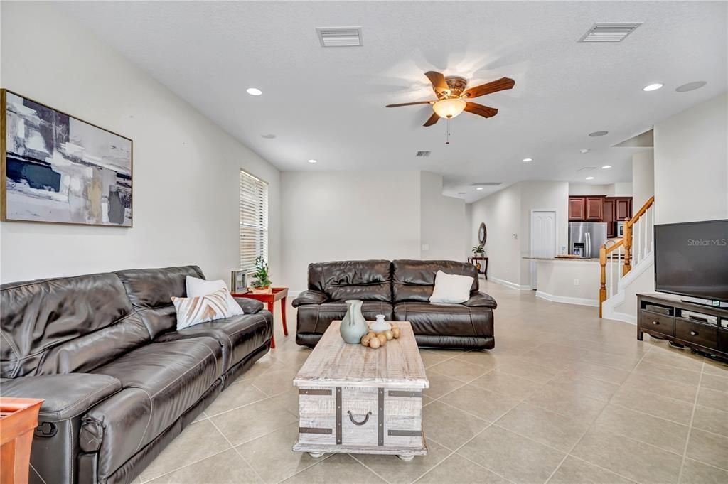 For Sale: $500,000 (4 beds, 3 baths, 2475 Square Feet)