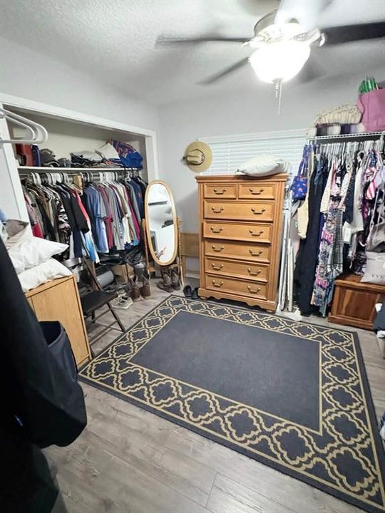 En Venta: $250,000 (3 camas, 2 baños, 1272 Pies cuadrados)