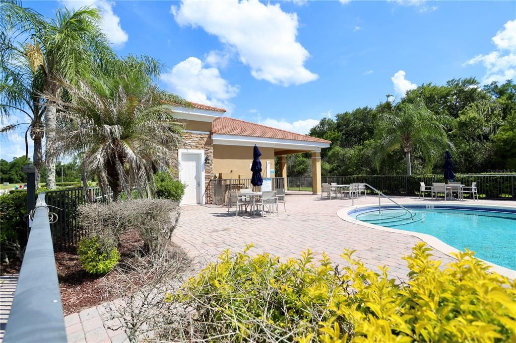 For Sale: $270,000 (4 beds, 3 baths, 1606 Square Feet)