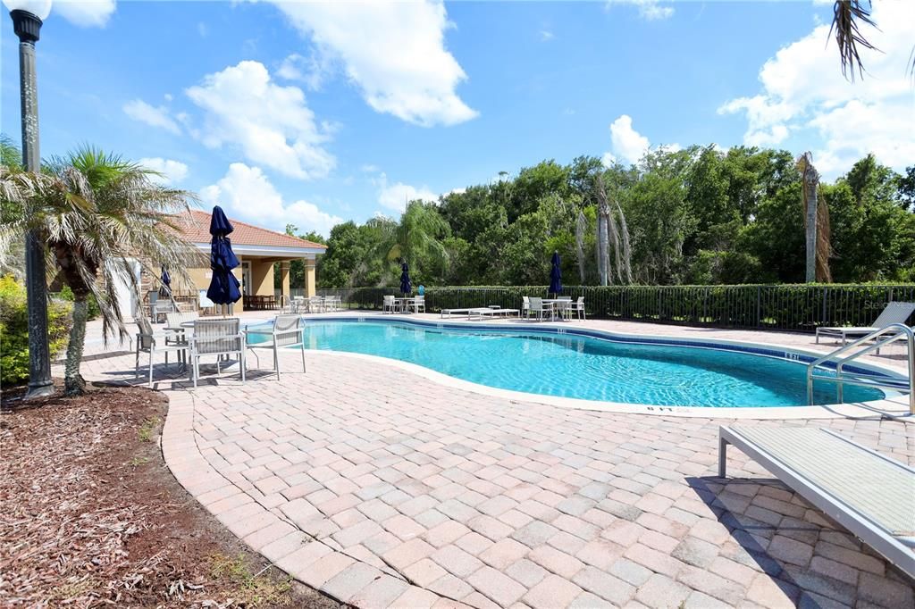 For Sale: $270,000 (4 beds, 3 baths, 1606 Square Feet)