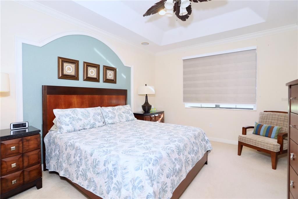 For Sale: $270,000 (4 beds, 3 baths, 1606 Square Feet)