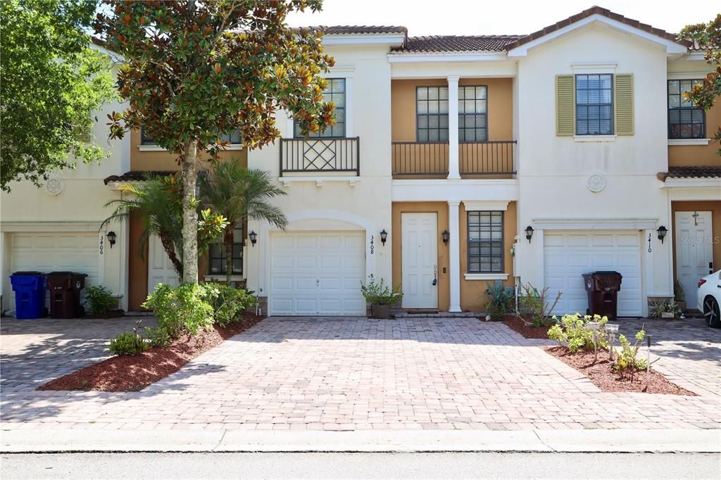 For Sale: $270,000 (4 beds, 3 baths, 1606 Square Feet)