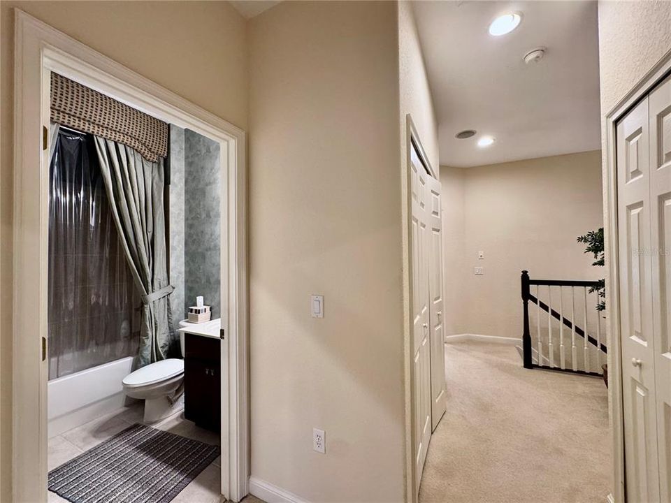 For Sale: $270,000 (4 beds, 3 baths, 1606 Square Feet)