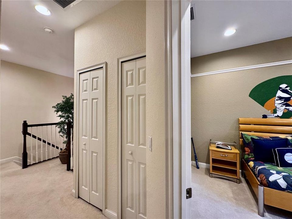 For Sale: $270,000 (4 beds, 3 baths, 1606 Square Feet)