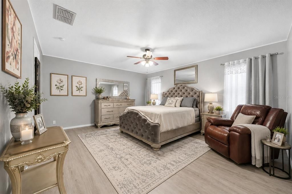 For Sale: $415,000 (3 beds, 2 baths, 1692 Square Feet)