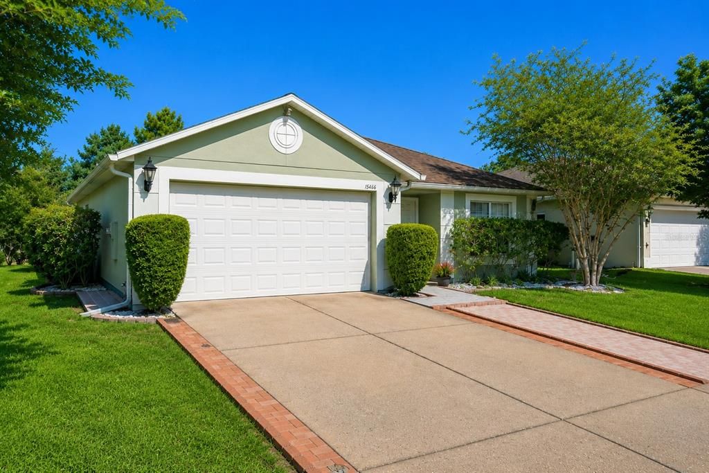 For Sale: $415,000 (3 beds, 2 baths, 1692 Square Feet)