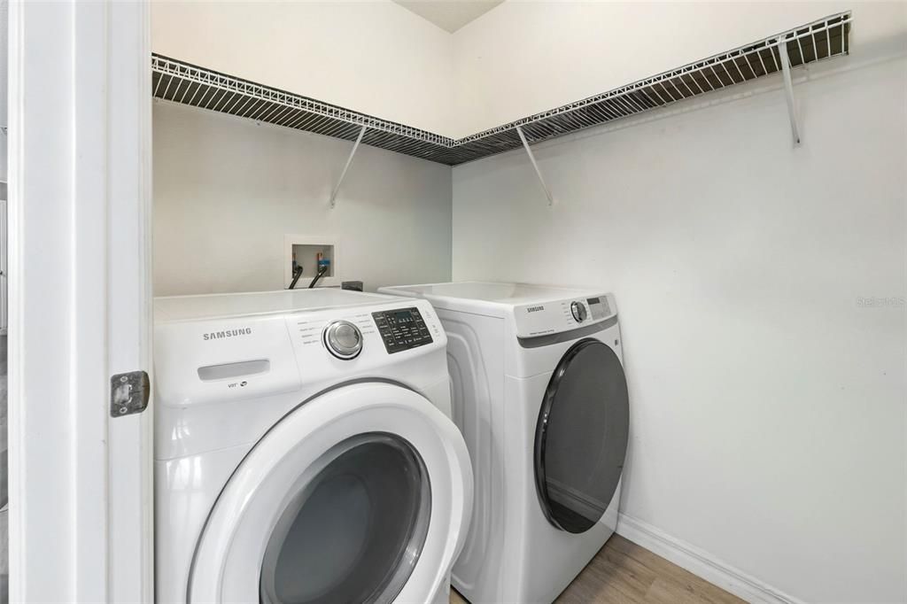 For Sale: $415,000 (3 beds, 2 baths, 1692 Square Feet)