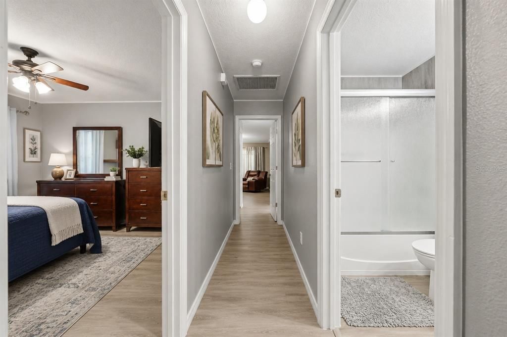 For Sale: $415,000 (3 beds, 2 baths, 1692 Square Feet)