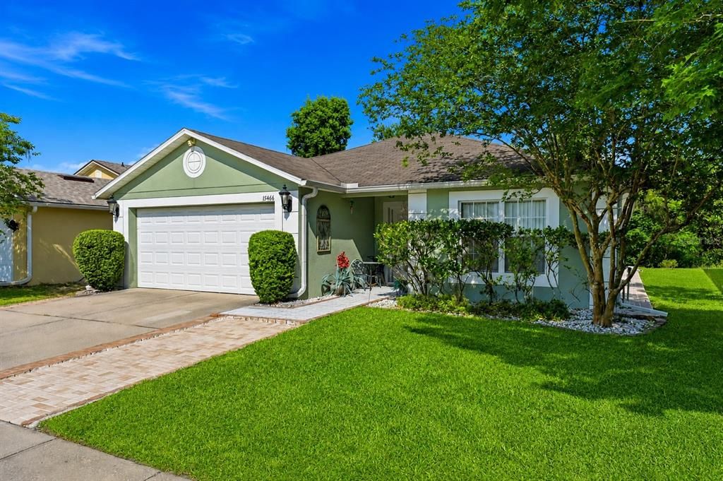 For Sale: $415,000 (3 beds, 2 baths, 1692 Square Feet)
