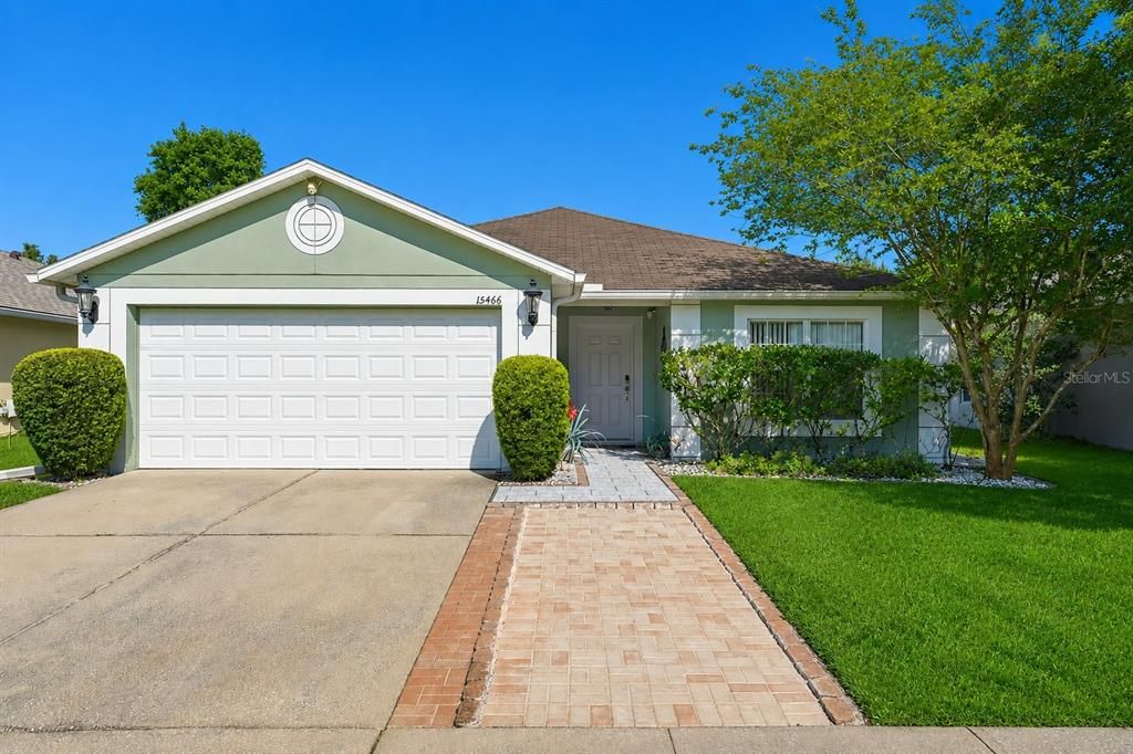 For Sale: $415,000 (3 beds, 2 baths, 1692 Square Feet)