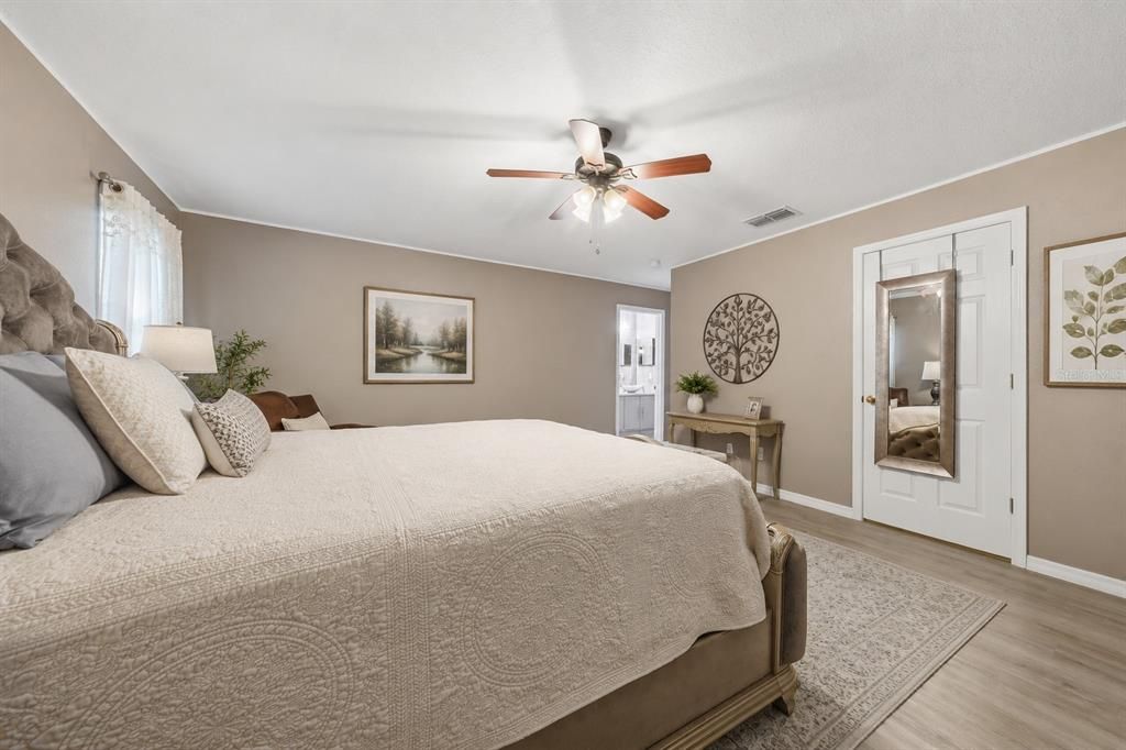 For Sale: $415,000 (3 beds, 2 baths, 1692 Square Feet)