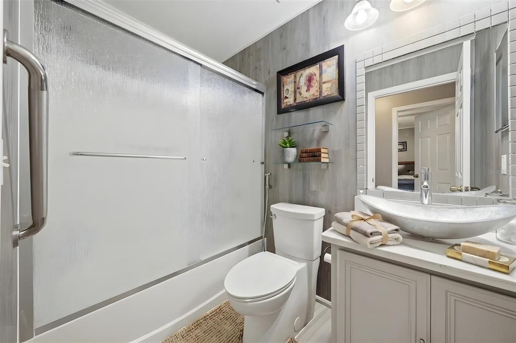 For Sale: $415,000 (3 beds, 2 baths, 1692 Square Feet)