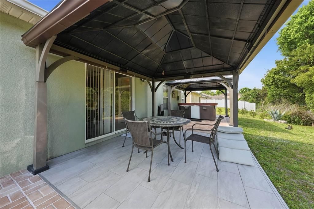 For Sale: $415,000 (3 beds, 2 baths, 1692 Square Feet)