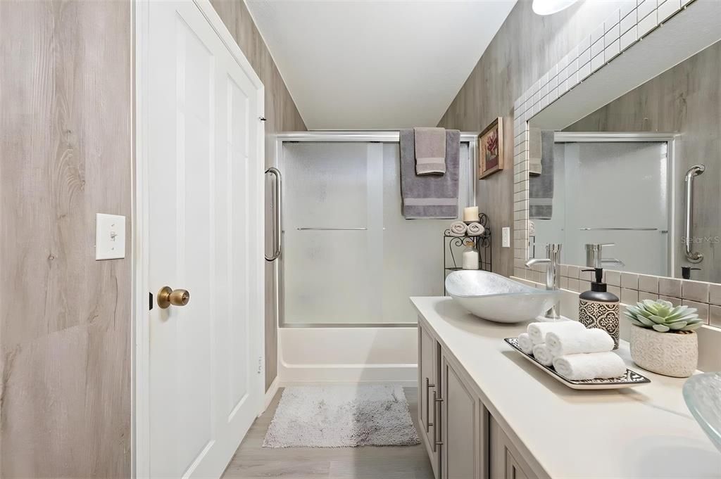 For Sale: $415,000 (3 beds, 2 baths, 1692 Square Feet)