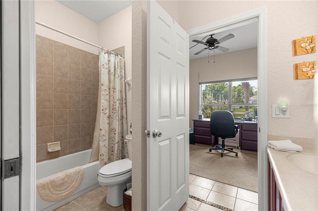 For Sale: $499,900 (4 beds, 3 baths, 2913 Square Feet)