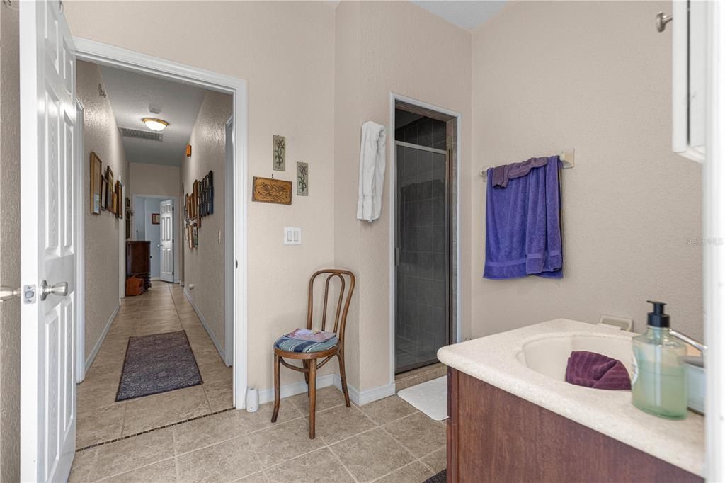 For Sale: $499,900 (4 beds, 3 baths, 2913 Square Feet)