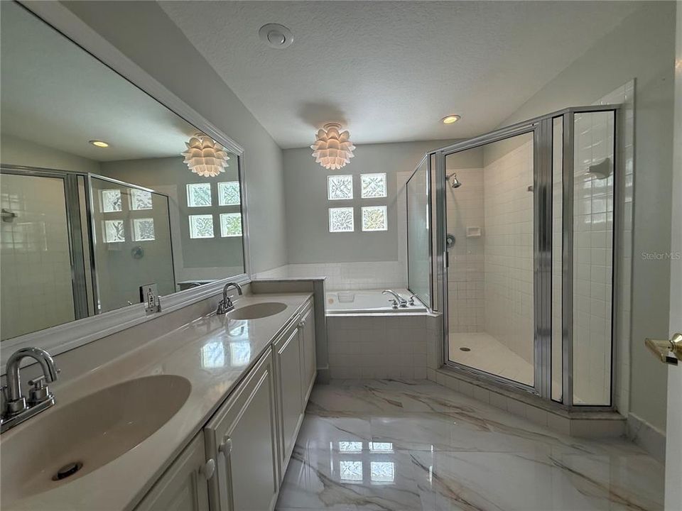 В аренду: $5,295 (3 спален, 2 ванн, 1653 Квадратных фут)