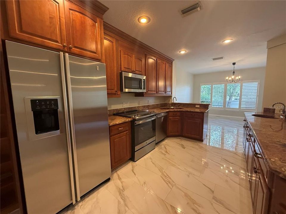 В аренду: $5,295 (3 спален, 2 ванн, 1653 Квадратных фут)
