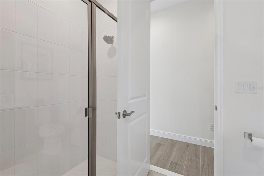 En Venta: $844,900 (4 camas, 3 baños, 3189 Pies cuadrados)