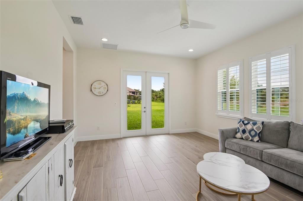 En Venta: $844,900 (4 camas, 3 baños, 3189 Pies cuadrados)