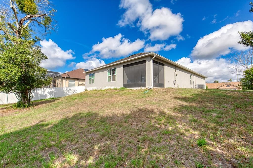 For Sale: $329,000 (4 beds, 2 baths, 1836 Square Feet)