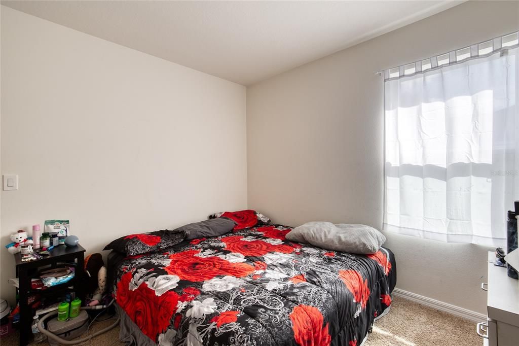 For Sale: $329,000 (4 beds, 2 baths, 1836 Square Feet)