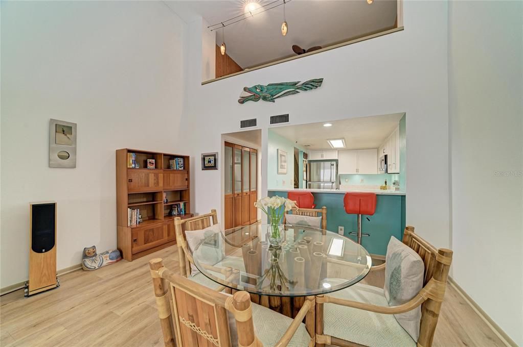 For Sale: $725,000 (2 beds, 2 baths, 1349 Square Feet)