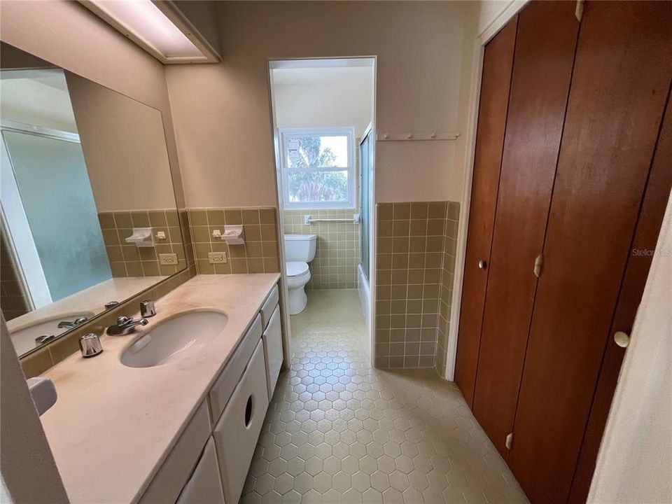 В аренду: $2,800 (4 спален, 3 ванн, 2490 Квадратных фут)