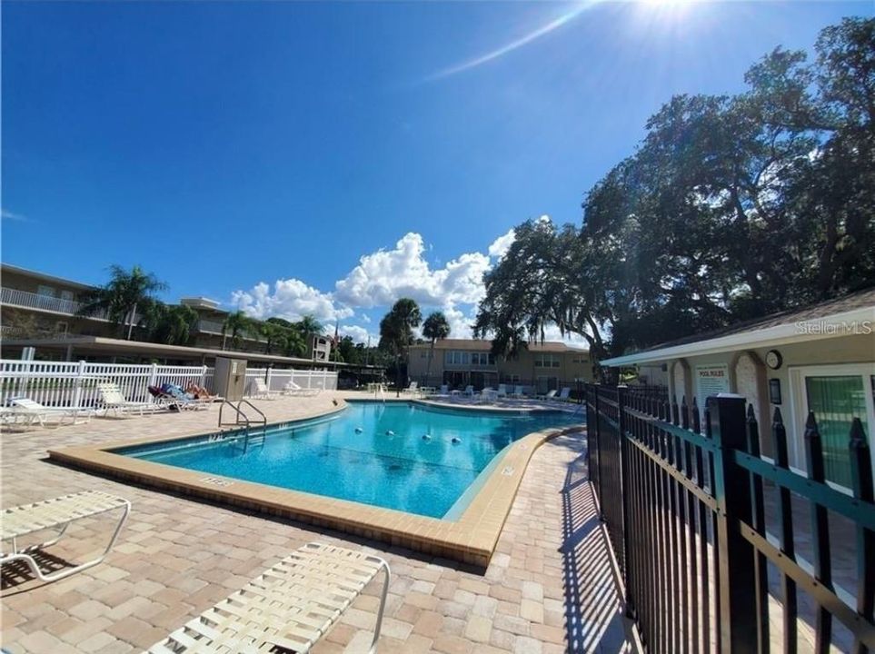 For Rent: $1,900 (2 beds, 2 baths, 934 Square Feet)