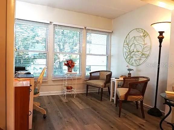 For Rent: $1,900 (2 beds, 2 baths, 934 Square Feet)