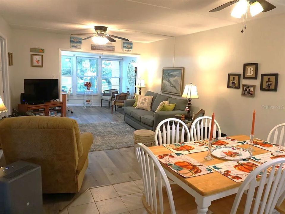 For Rent: $1,900 (2 beds, 2 baths, 934 Square Feet)