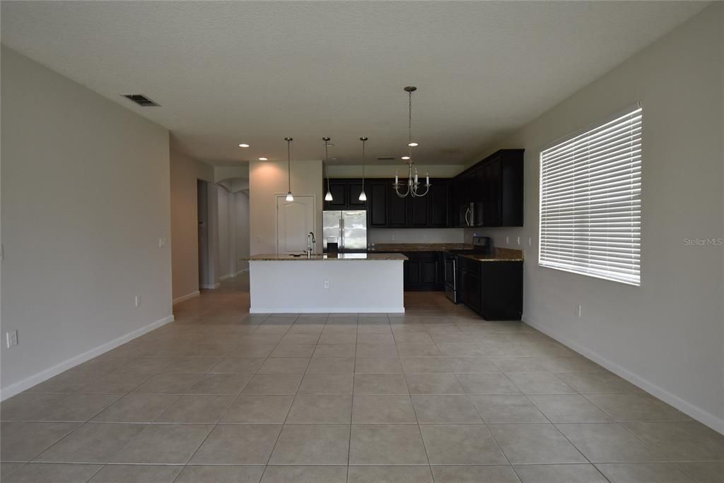For Rent: $2,900 (5 beds, 3 baths, 2858 Square Feet)