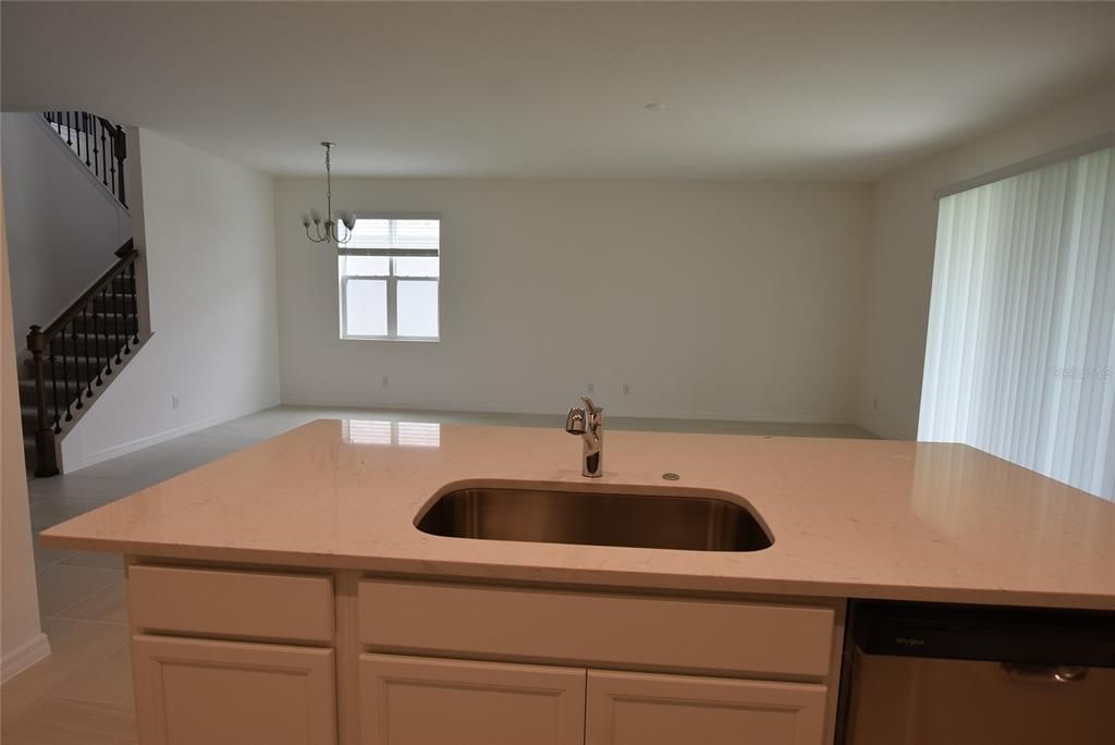 For Rent: $2,900 (5 beds, 3 baths, 2858 Square Feet)