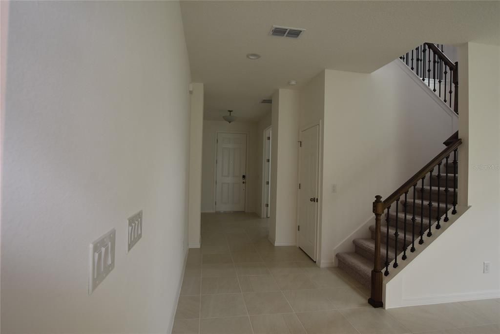 For Rent: $2,900 (5 beds, 3 baths, 2858 Square Feet)