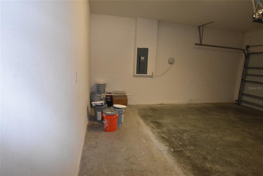 For Rent: $2,900 (5 beds, 3 baths, 2858 Square Feet)