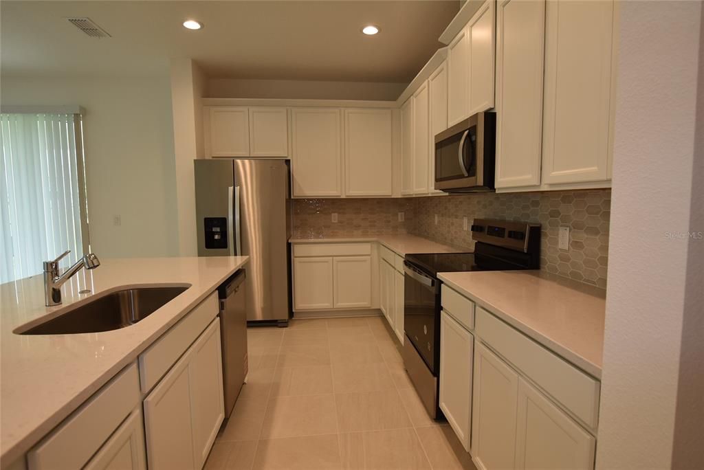 For Rent: $2,900 (5 beds, 3 baths, 2858 Square Feet)