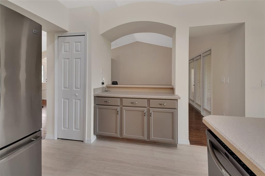 For Sale: $409,000 (3 beds, 2 baths, 2014 Square Feet)