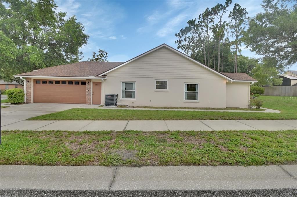 For Sale: $409,000 (3 beds, 2 baths, 2014 Square Feet)