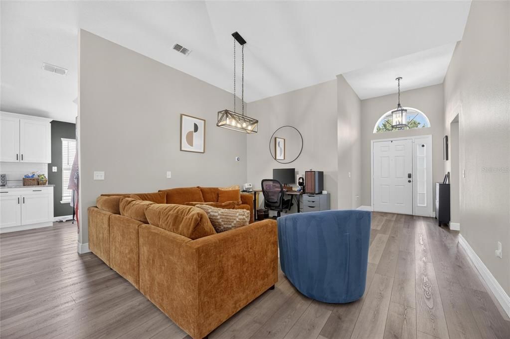 En Venta: $380,000 (3 camas, 2 baños, 1874 Pies cuadrados)