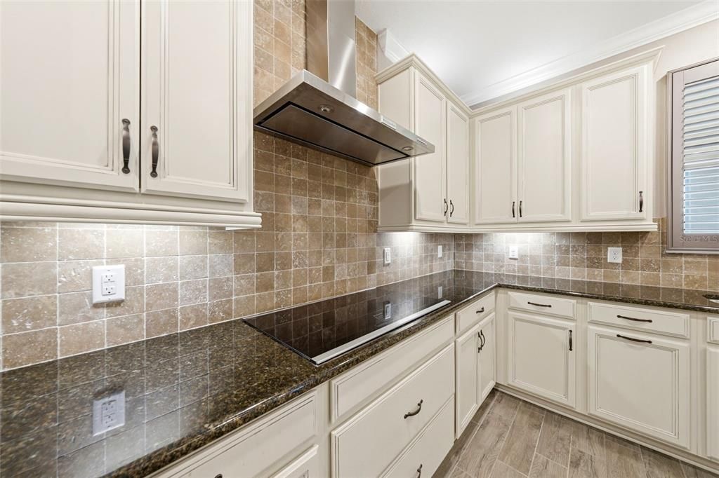 For Sale: $1,369,000 (4 beds, 4 baths, 3634 Square Feet)