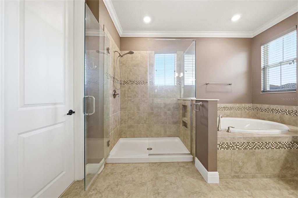 For Sale: $1,369,000 (4 beds, 4 baths, 3634 Square Feet)