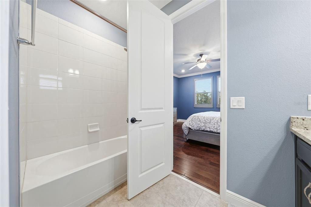 For Sale: $1,369,000 (4 beds, 4 baths, 3634 Square Feet)
