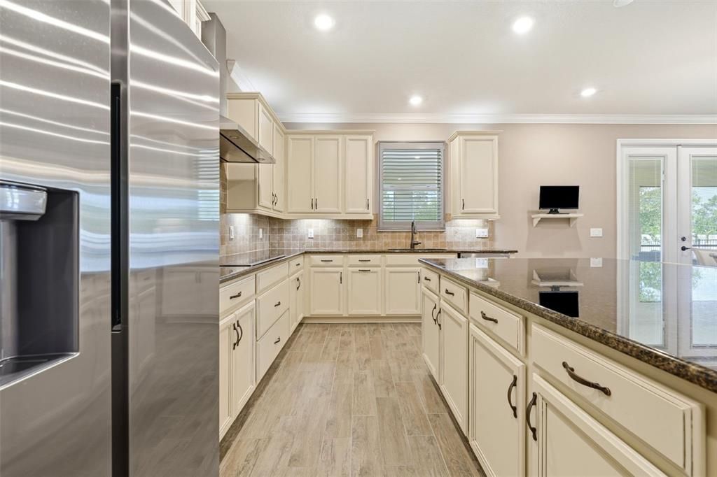 For Sale: $1,369,000 (4 beds, 4 baths, 3634 Square Feet)