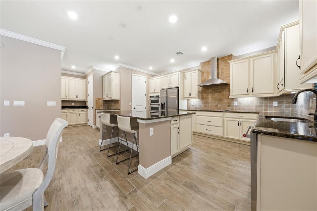 For Sale: $1,369,000 (4 beds, 4 baths, 3634 Square Feet)